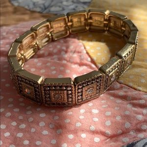 Stretchy formal bracelet